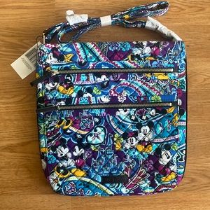 NWT Vera Bradley Disney Iconic Triple Zip Hipster